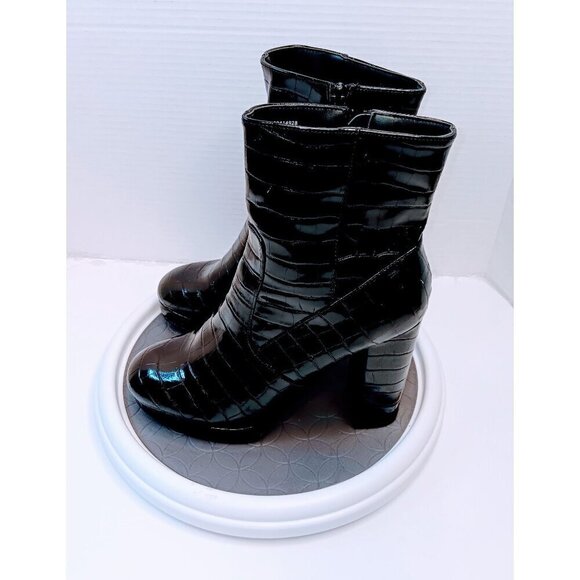 Black Crocodile Embossed Faux Leather Platform Ankle Boots With Side Zipper Clos - Picture 7 of 8